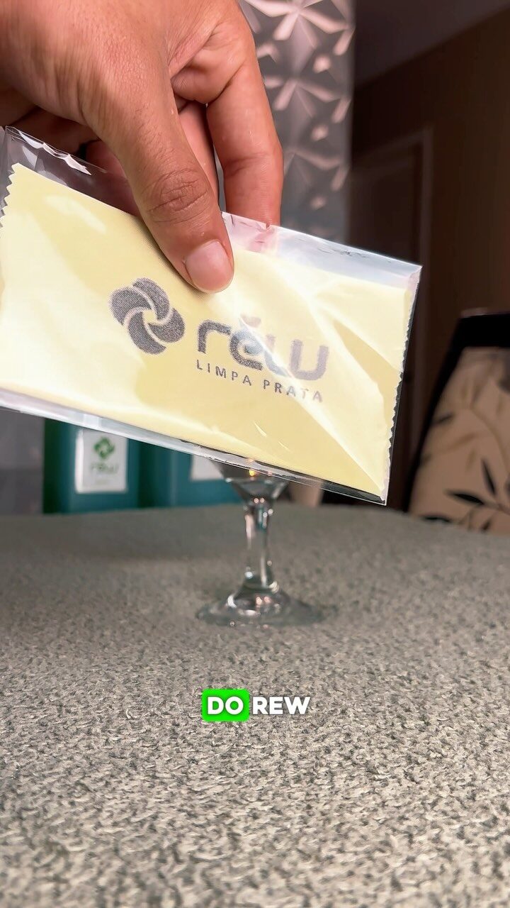 Instagram post from rewlimpaprata. This post is in position 7.
